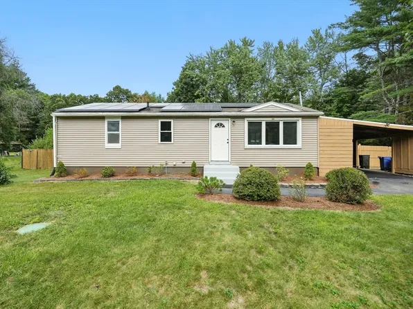 4 Metacomet Cir, Belchertown, MA 01007