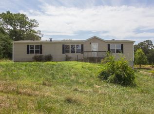 421 Trent Hatchery Rd, Appomattox, VA 24522