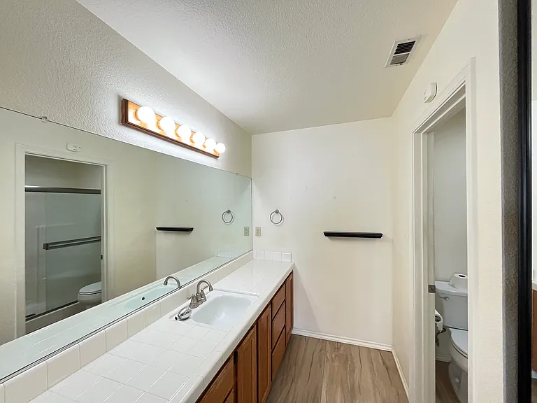 989 Bluebell Way — Photo 17