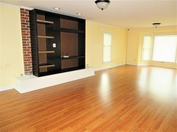 5th image of 100 Brandy Ct