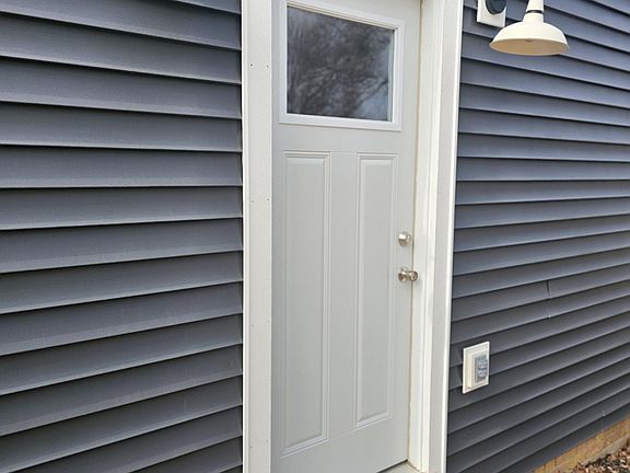 2nd image of 609 Gallager St