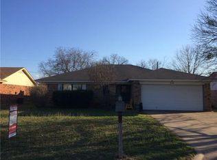 516 Gristmill Ln, Everman, TX 76140