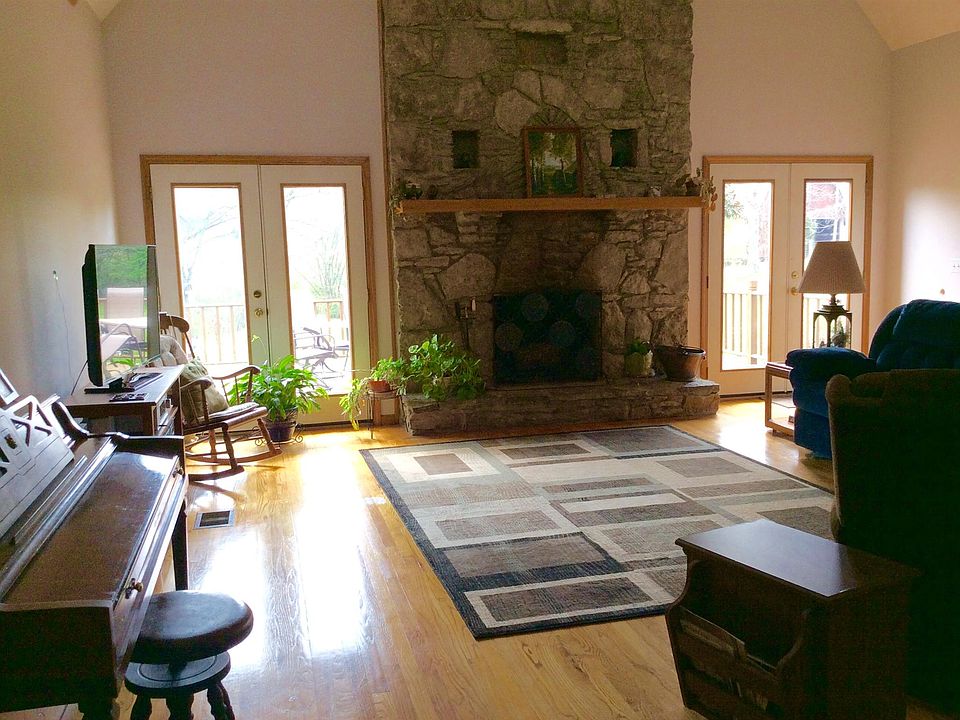 2nd image of 1741 Fry Rd