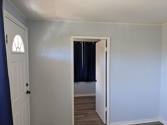 2nd image of 3806 Salt Lake Blvd