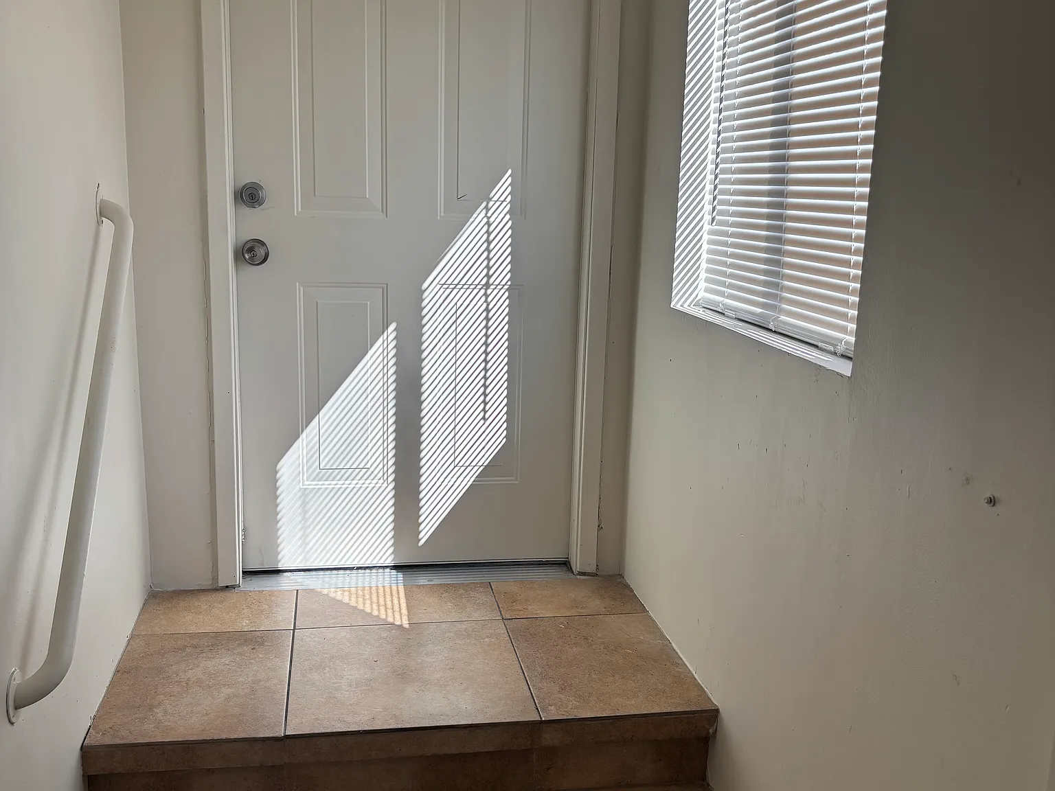 4 bed, 1488 sqft, $1,800 — Photo 2