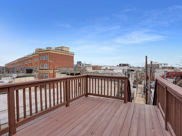 1409 Covington St — Photo 10