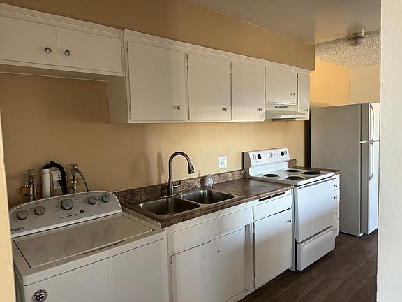 4th image of 849 N Bruce St #3