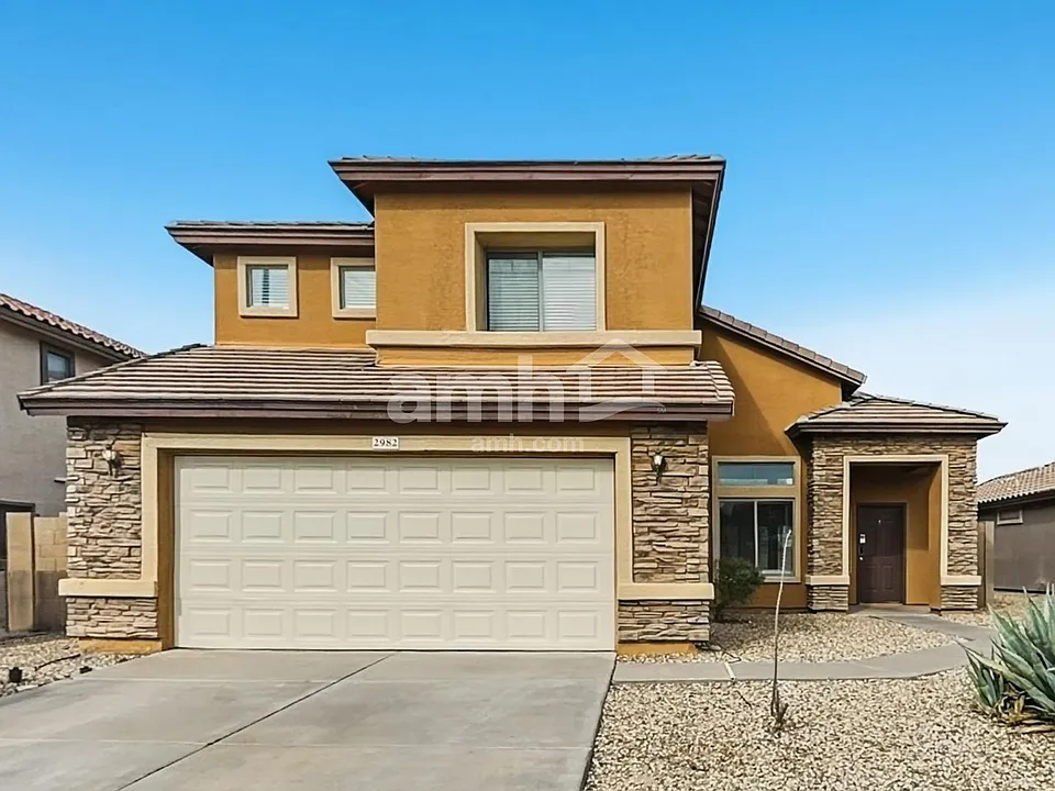 2982 S 256th Dr