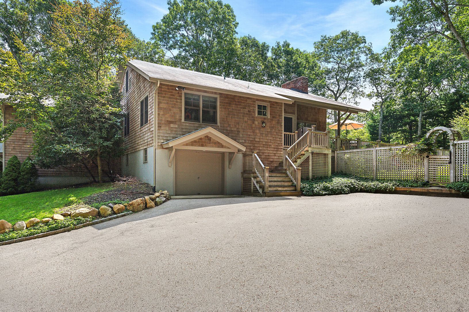  Front Garage Side