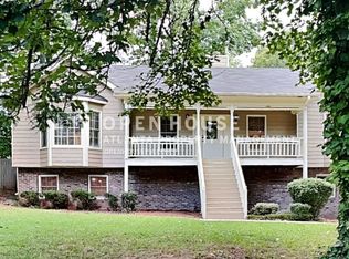 830 Rutherford Dr, Dacula, GA 30019