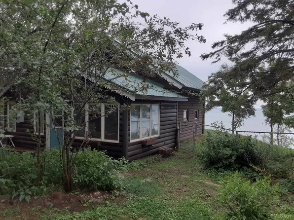E1366 Lake Rd, Ironwood, MI 49938