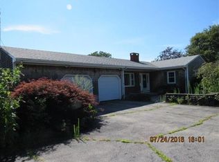 31 Broadview Dr, Tiverton, RI 02878