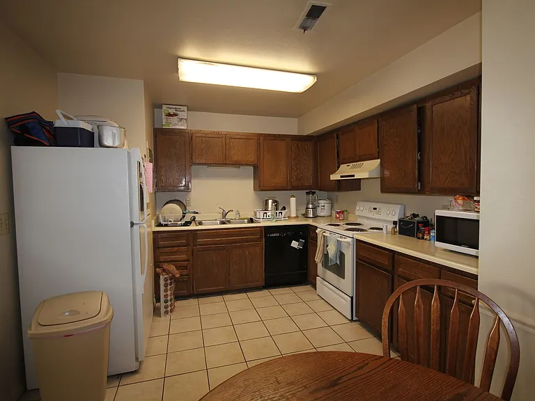 855 E 700 N #1-C — Photo 4