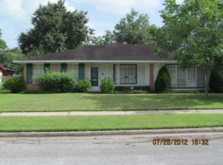2012 Tupperlake Ln, Bay City, TX 77414