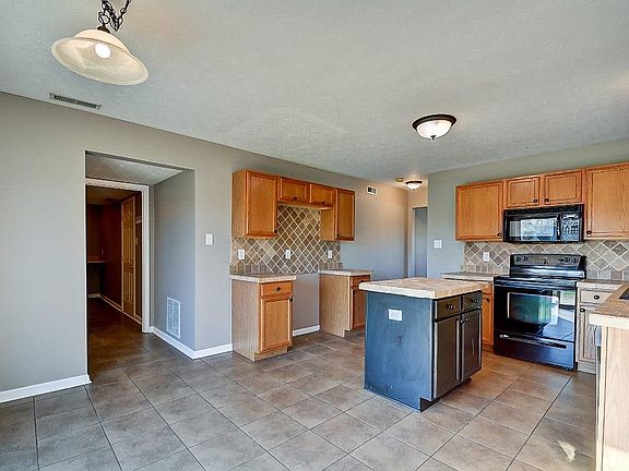 5th image of 9227 N Bayside Cir