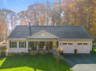 3 Whitneys Grove Rd, Derry, NH 03038