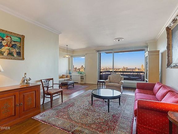 3rd image of 1239 Madison Ave #27D