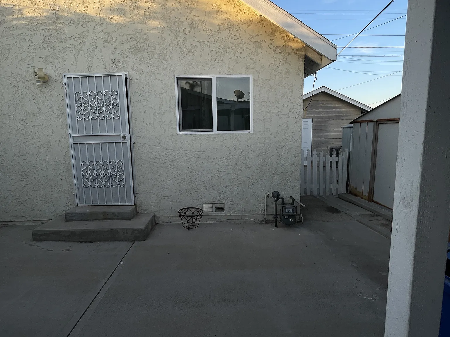 2 bed, $2,400 — Photo 1