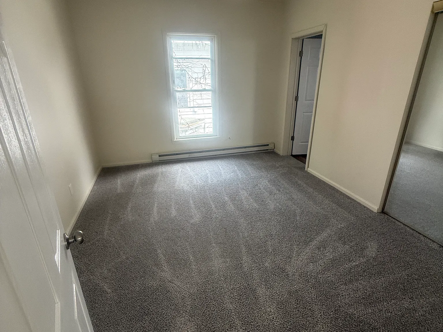 2 bed, $1,210 — Photo 4