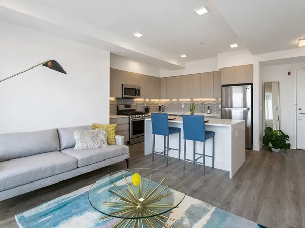 477 Broadway image 30 of 74