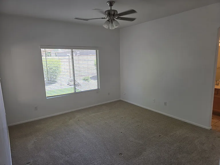 10058 E Kilarea Ave — Photo 9
