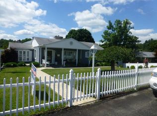 1103 Country Club Rd, Oak Hill, WV 25901