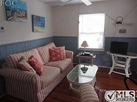 2nd image of 590 Carlos Cir