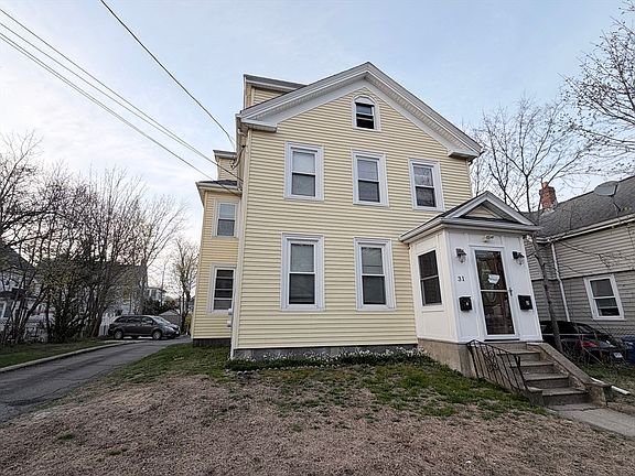 2nd image of 31 Quincy St #31