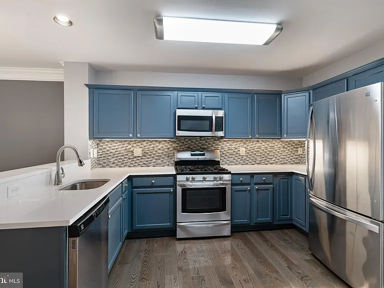 18613 Village Fountain Dr — Photo 3