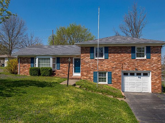 3rd image of 126 Buckwood Dr