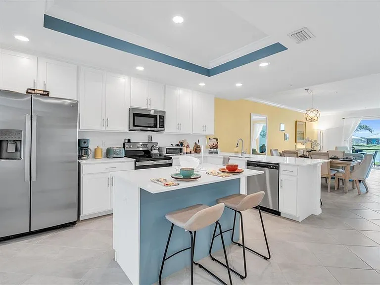 14214 Heritage Landing Blvd #817 — Photo 18