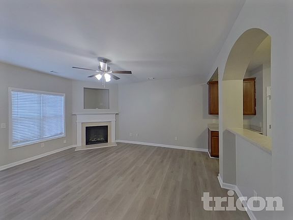 3rd image of 2215 Oakland Downs Way