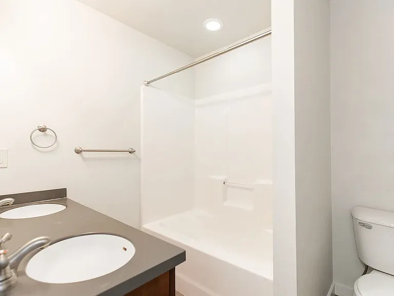 2752-96 Catalyst St — Photo 28