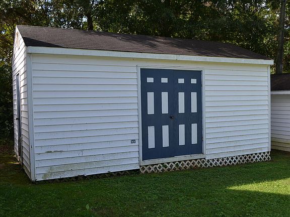 4th image of 226 Virginia Ave