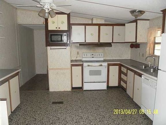 3rd image of 7560 Blackjack Cir