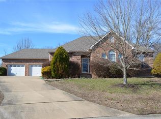 4879 Parkside Ct, Jackson, MO 63755