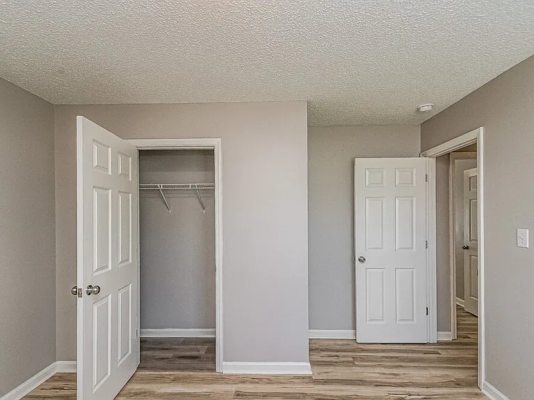 1012 S Willhaven Dr — Photo 12
