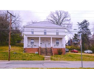 118 S Virginia St #B, Farmville, VA 23901