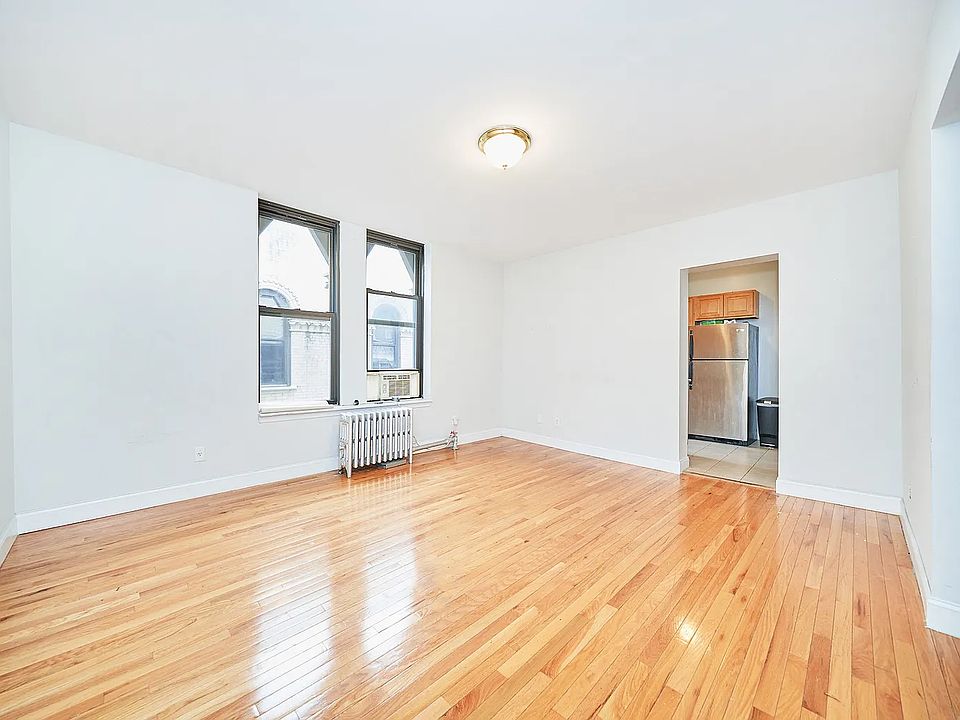 1st image of 900 Riverside Dr APT 6B
