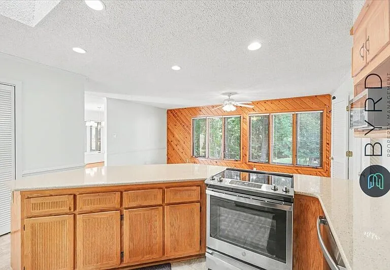 5806 Harbour Bluff Ter — Photo 16