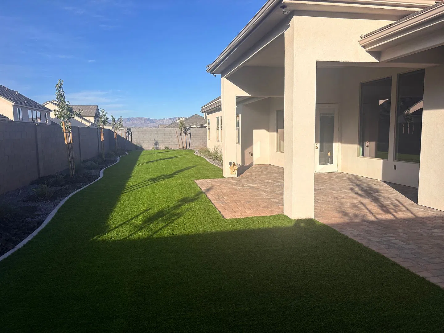 Gorgeous single story in Finley Farms within walking distance to Crimson High School — Photo 4