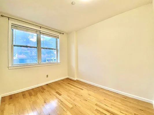 Rented by Corcoran | media 21