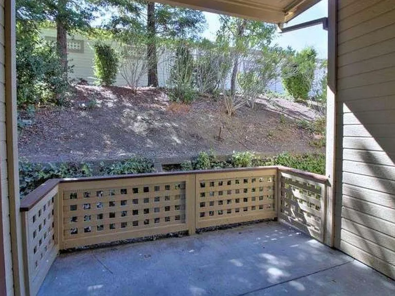 151 Tuscany Ct — Photo 15
