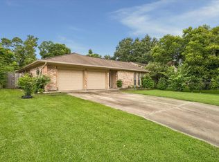 2011 Victoria Ct, League City, TX 77573