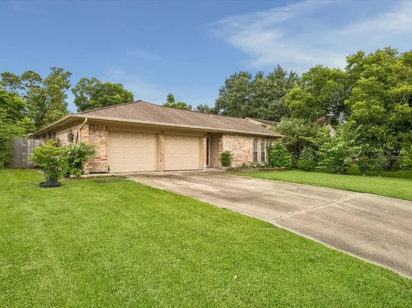 2011 Victoria Ct, League City, TX 77573