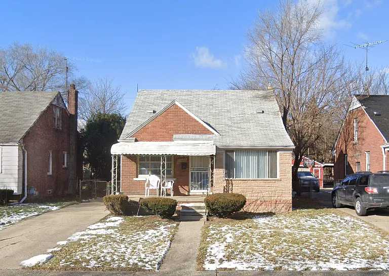 12603 Duchess St — Photo 1
