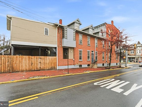 2nd image of 400 N 5th St