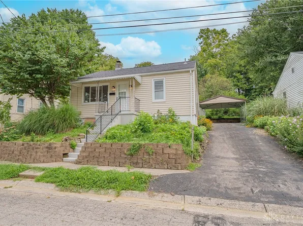 490 Valley View Dr, South Lebanon, OH 45065
