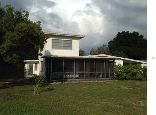 205 Washington Dr, Safety Harbor, FL 34695
