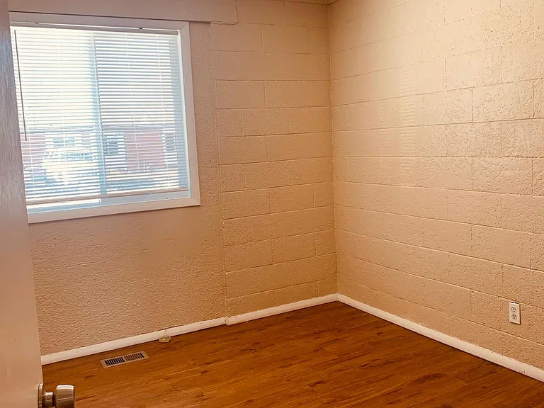 371 Greensboro S #371 — Photo 7